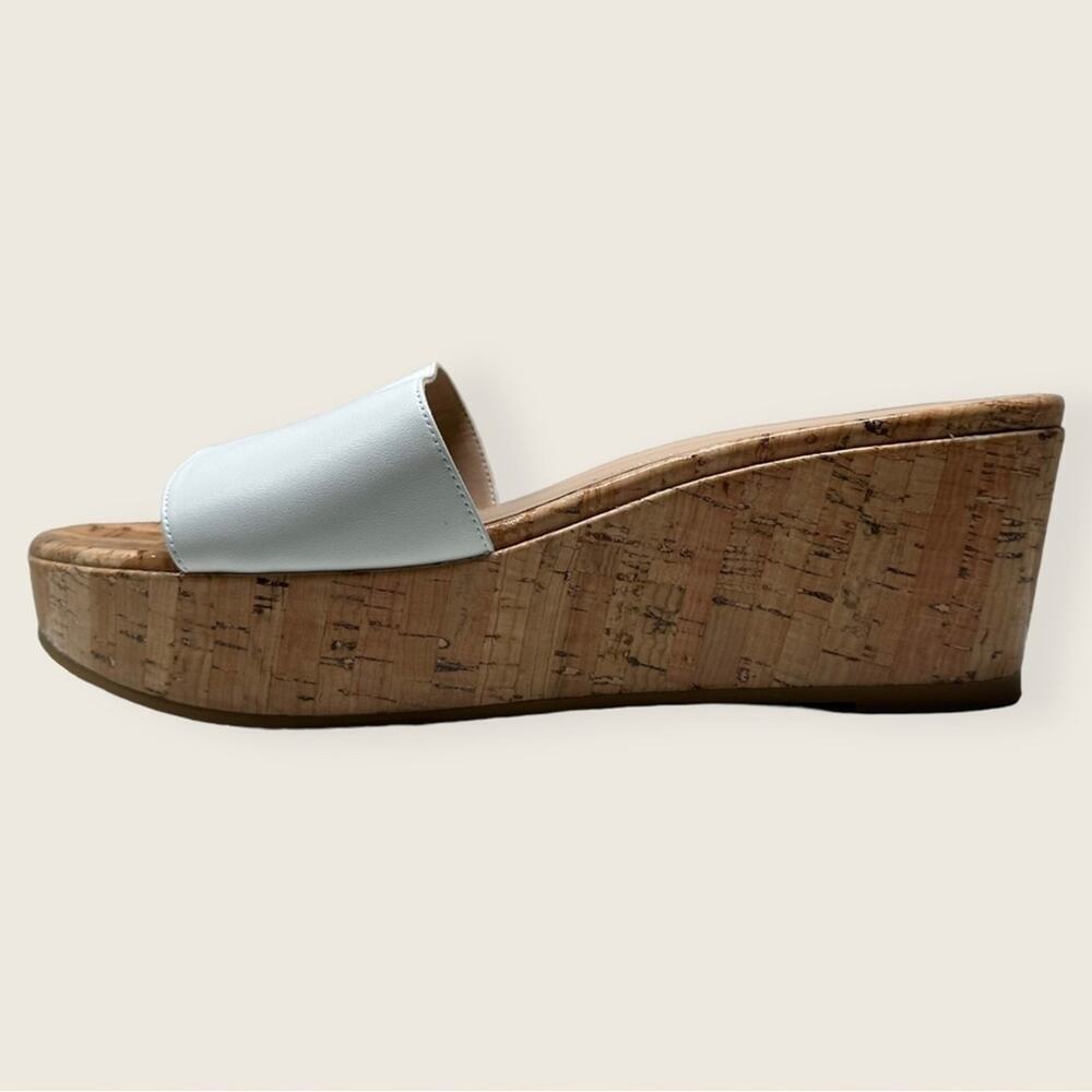 LNWB | Stuart Weitzman | Summer Wedge | White | Size 9.5B - Picture 2 of 16